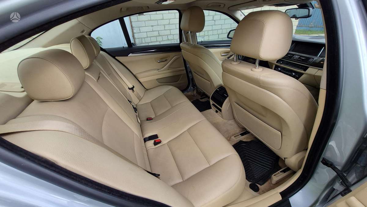 BMW 528, 2.0 l., Седан