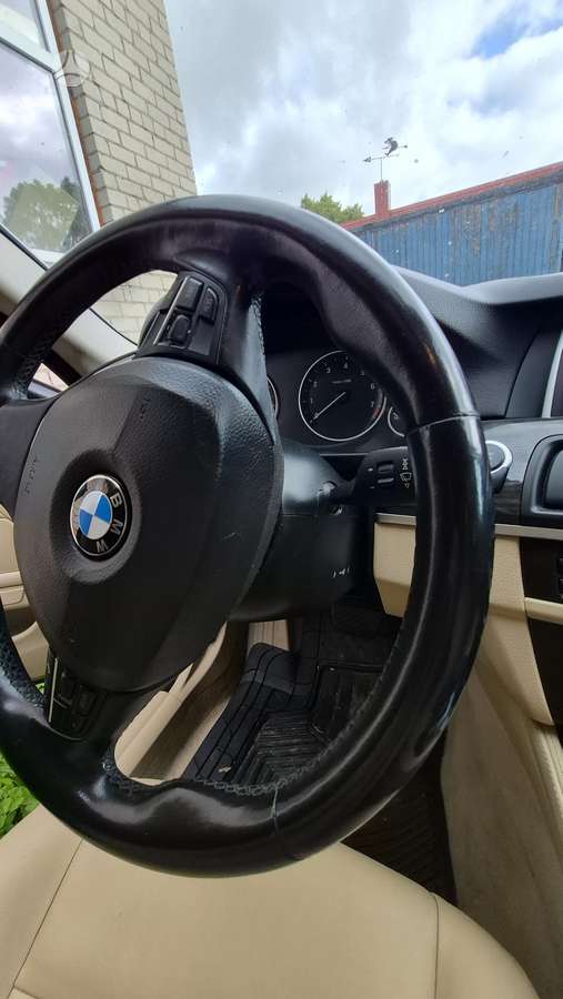 BMW 528, 2.0 l., Седан