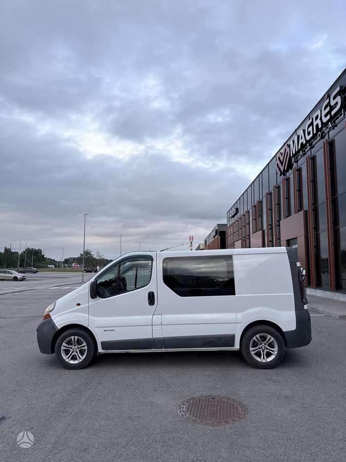 Renault Trafic - 8
