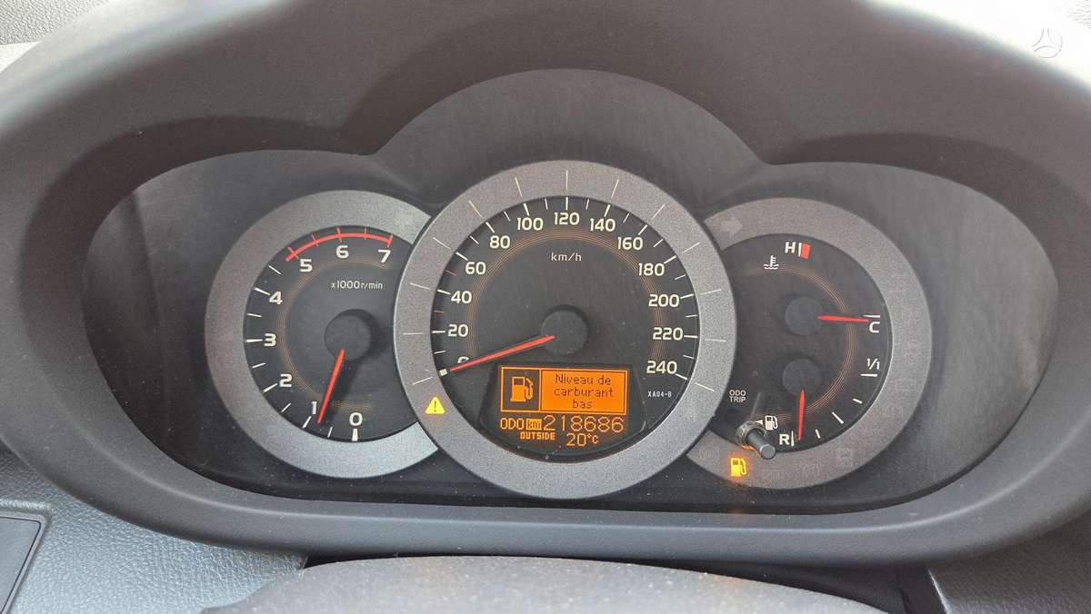 Toyota RAV4 - 12