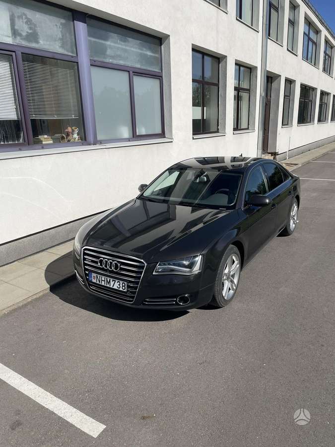 Audi A8, 3.0 l., Седан