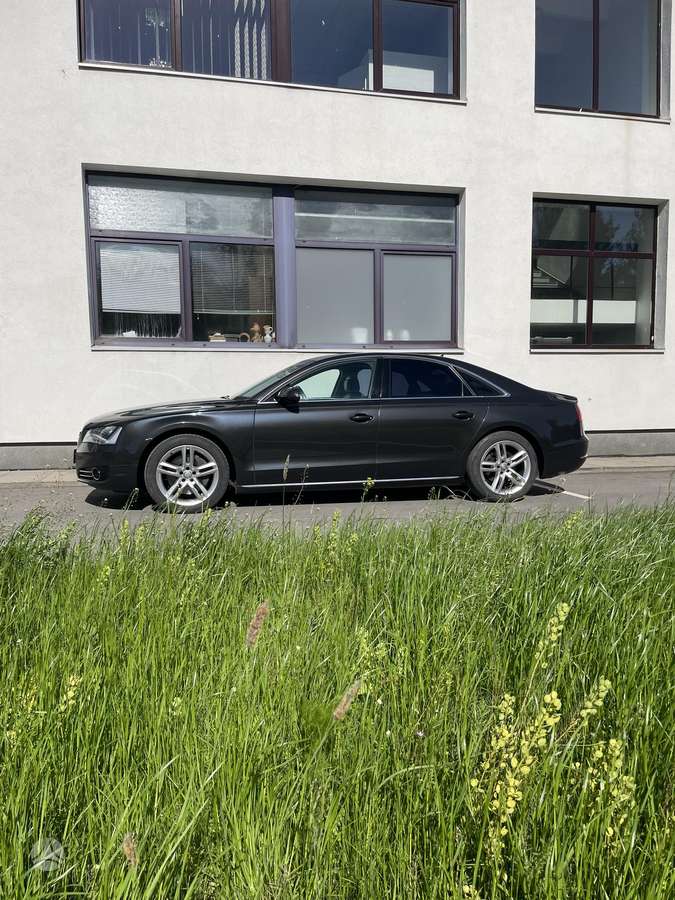 Audi A8, 3.0 l., Седан