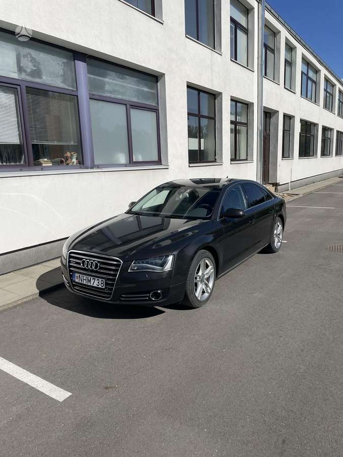 Audi A8, 3.0 l., Седан