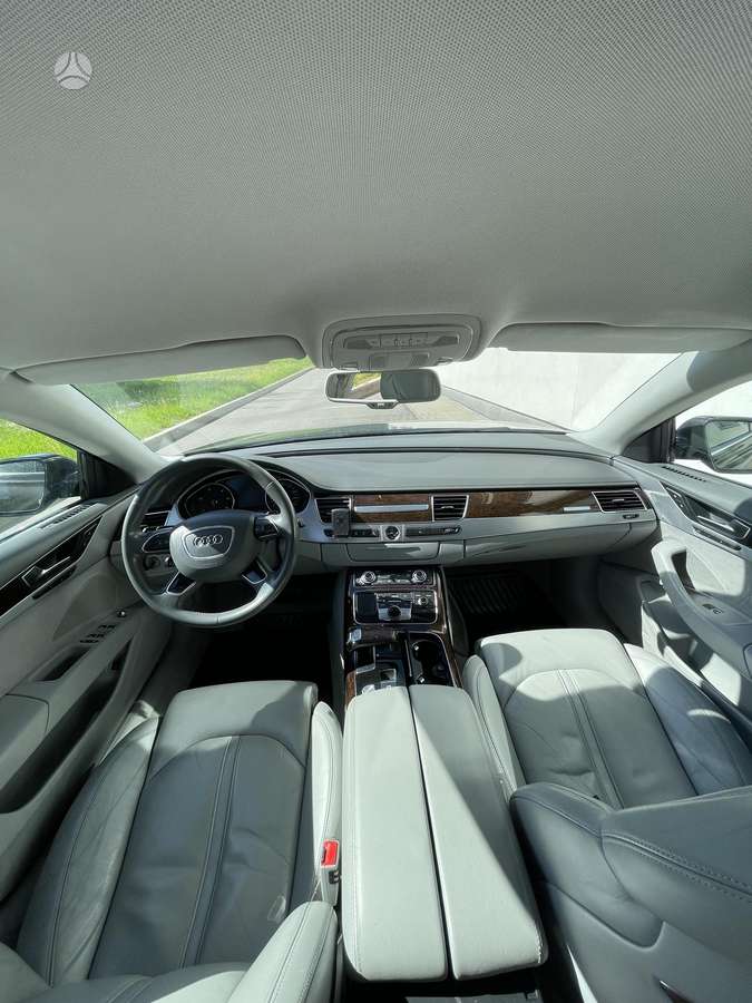 Audi A8, 3.0 l., Седан