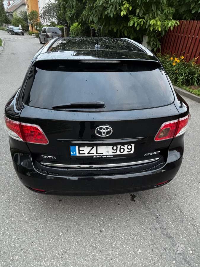 Toyota Avensis - 4