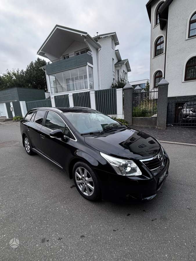 Toyota Avensis - 7