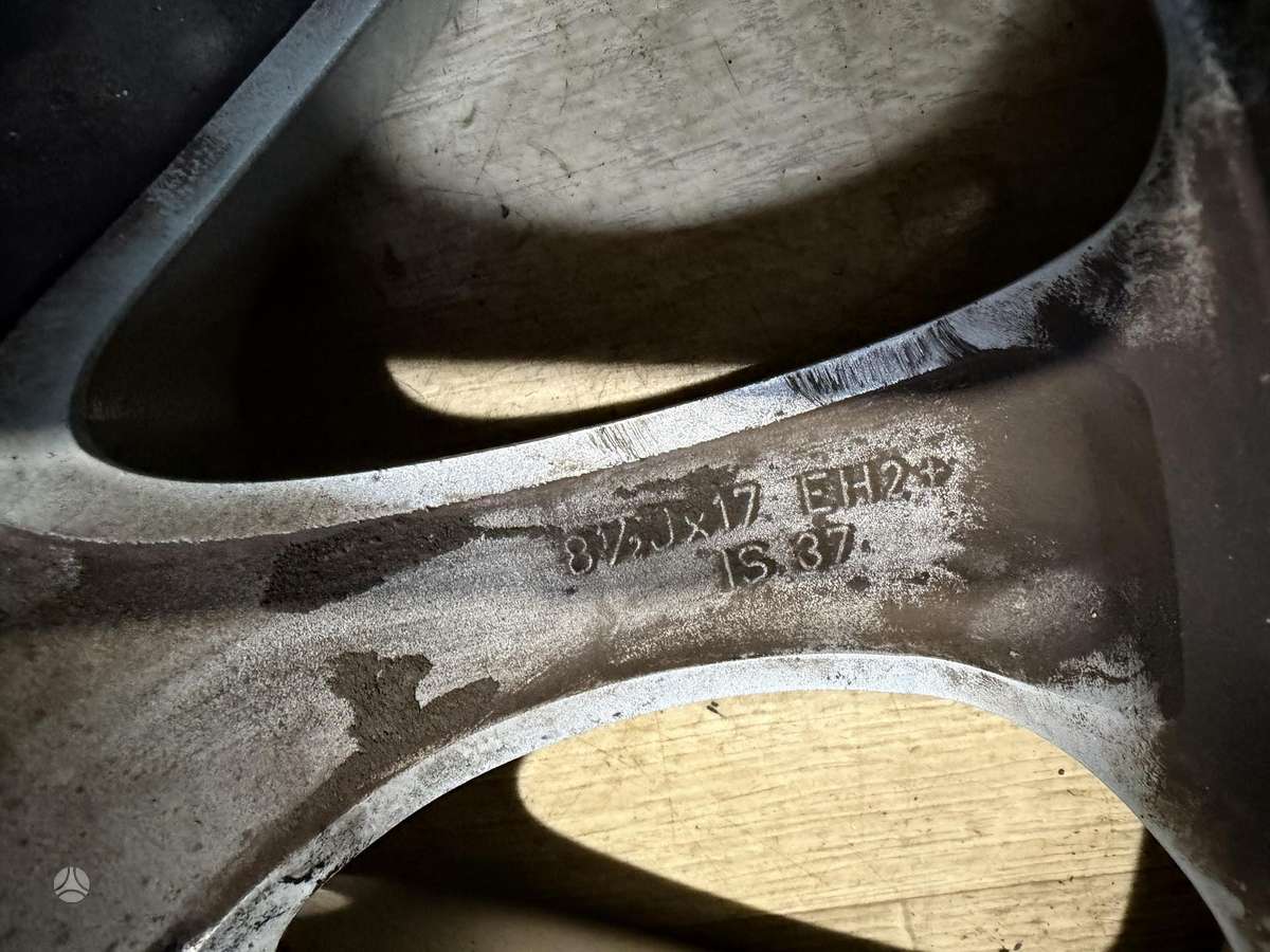 BMW E90 skirt. pločių, легкосплавные , R17