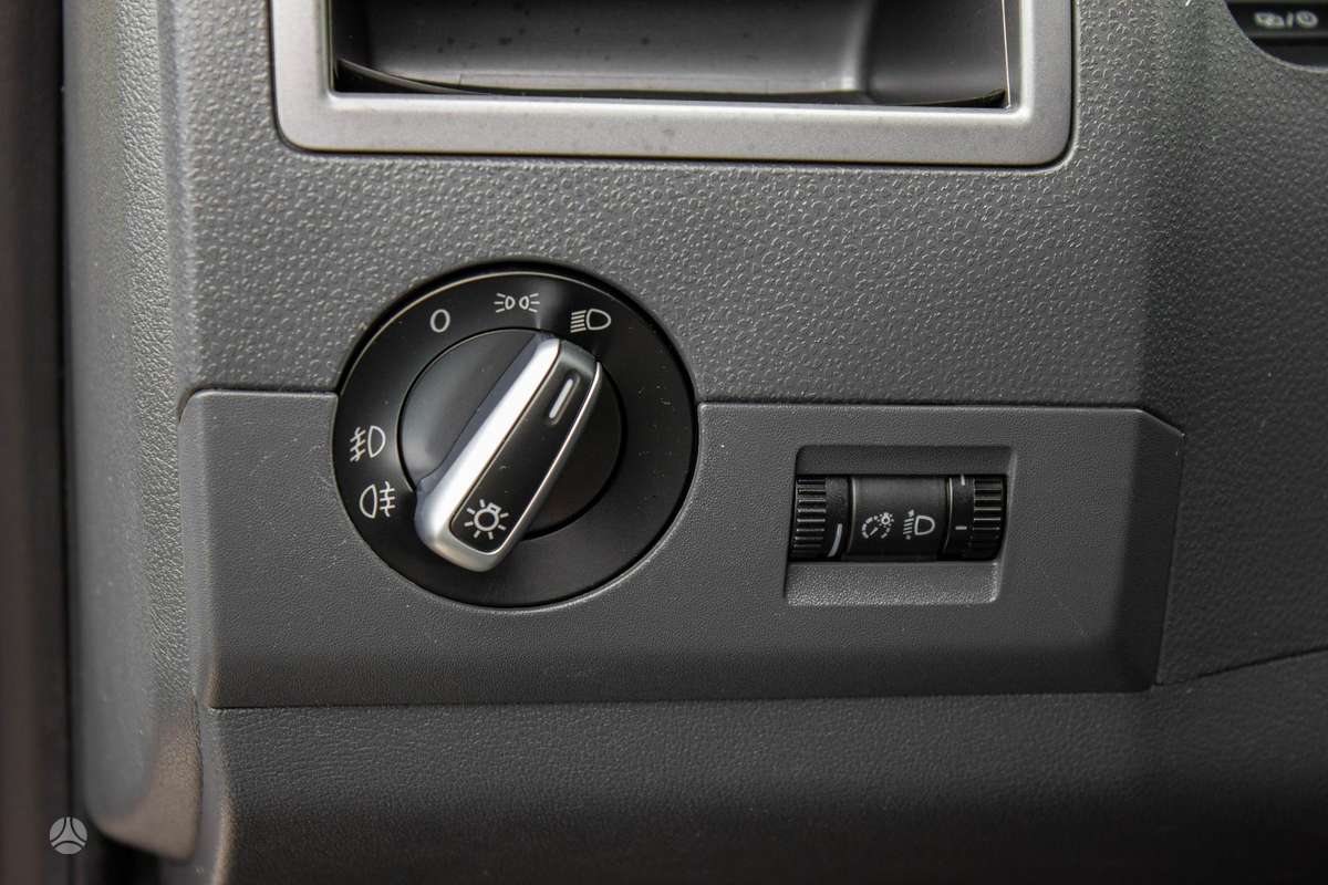 Volkswagen Multivan, 2.0 l., Минивэн