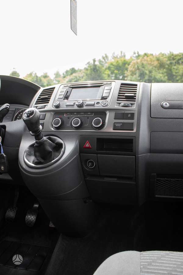 Volkswagen Multivan, 2.0 l., Минивэн