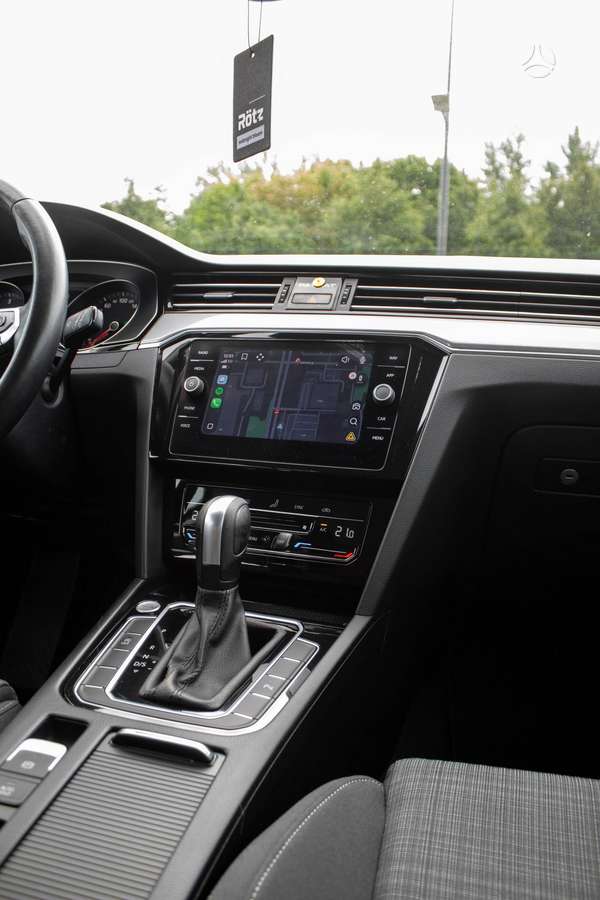 Volkswagen Passat, 2.0 l., Универсал