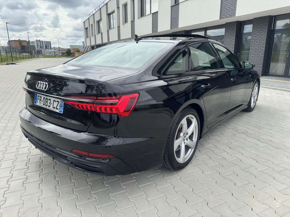 Audi A6, 2.0 l., Седан