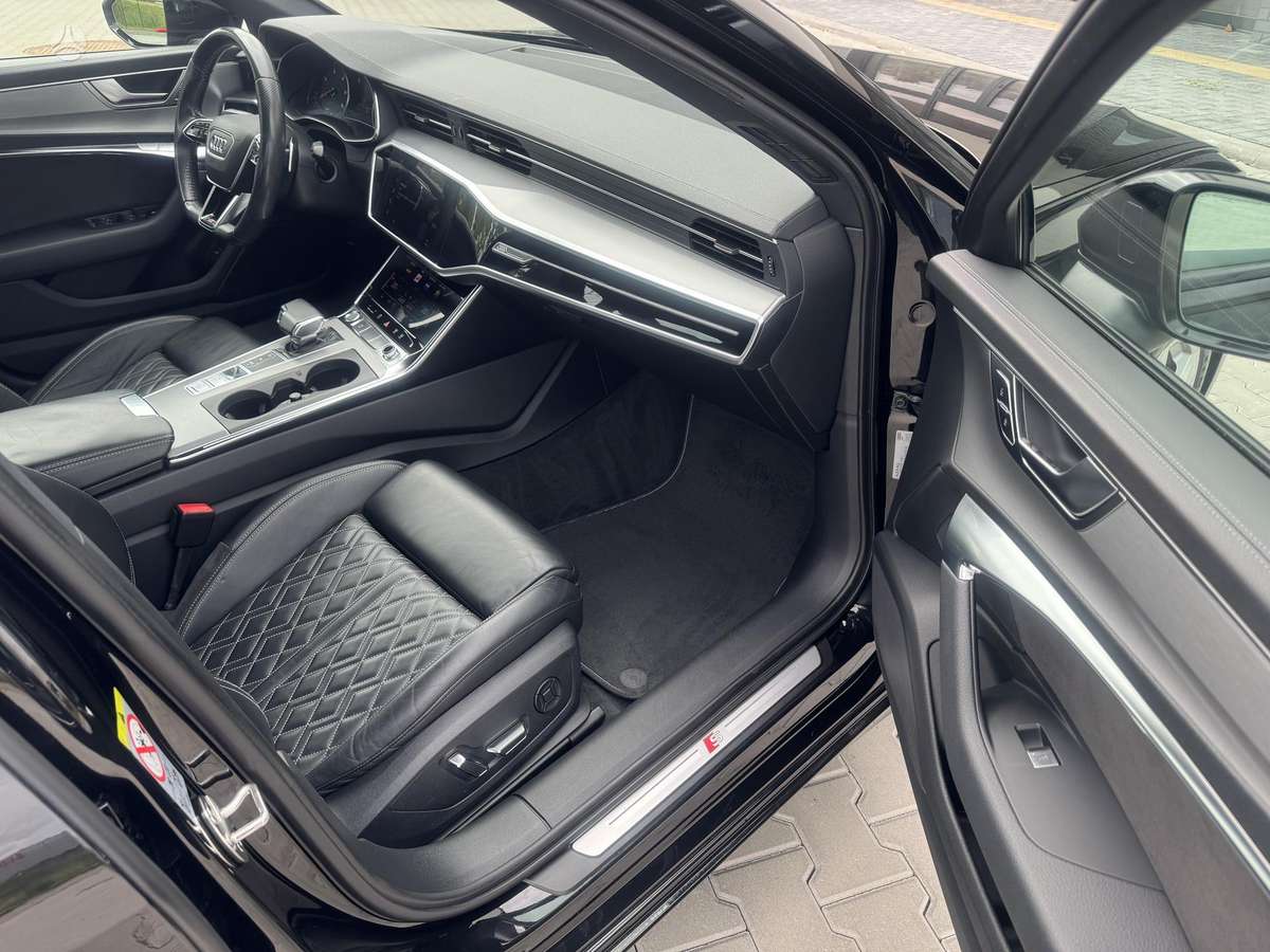 Audi A6, 2.0 l., Седан