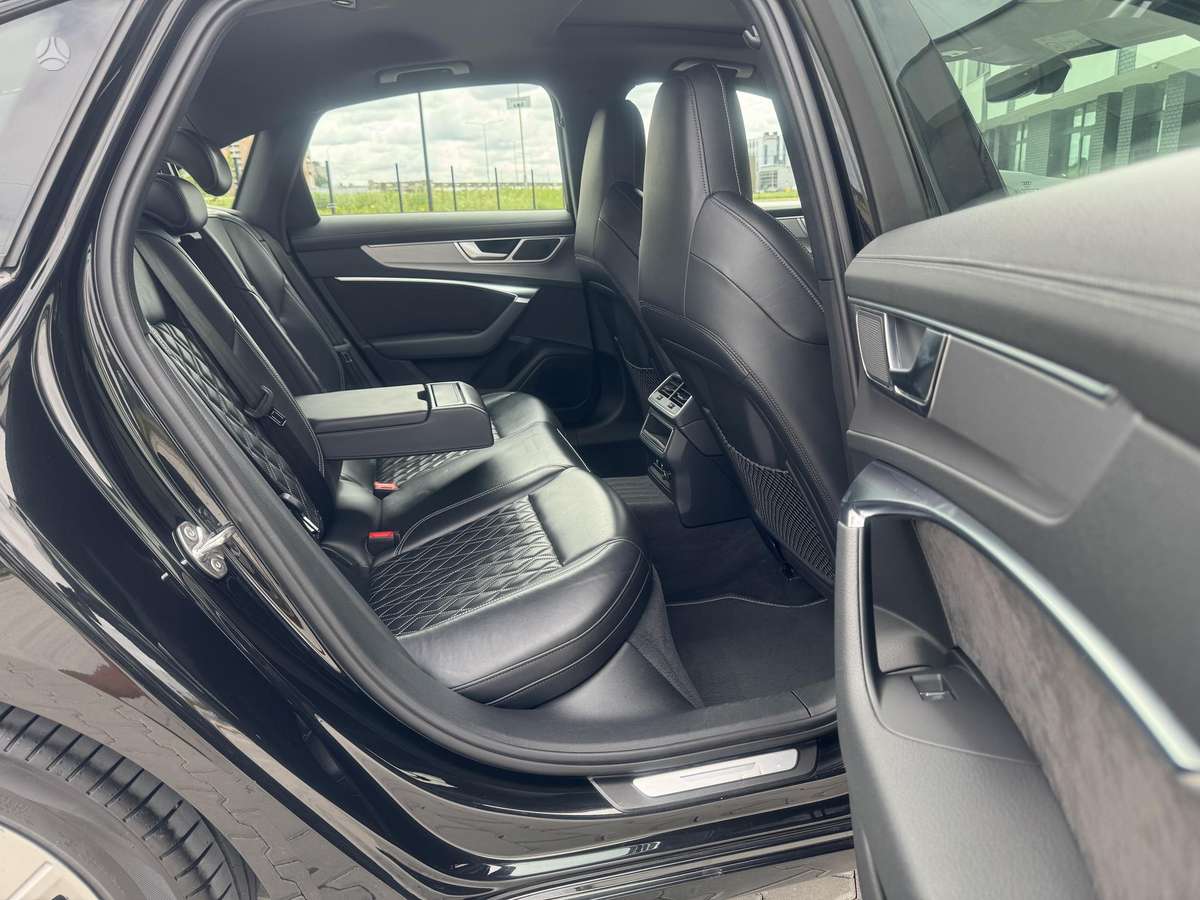 Audi A6, 2.0 l., Седан