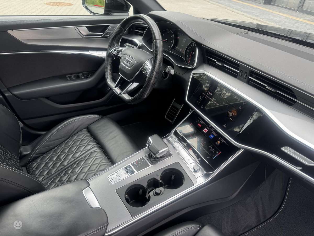 Audi A6, 2.0 l., Седан
