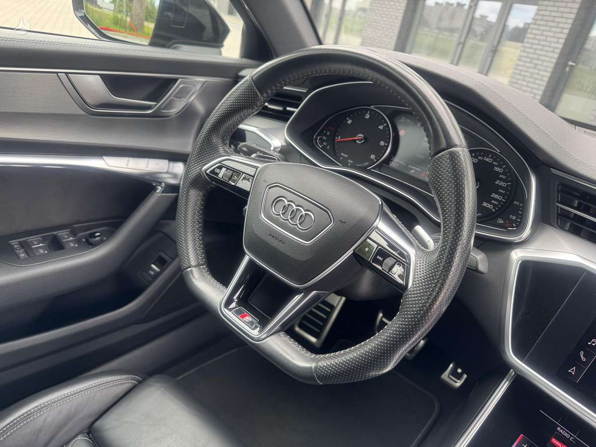 Audi A6, 2.0 l., Седан