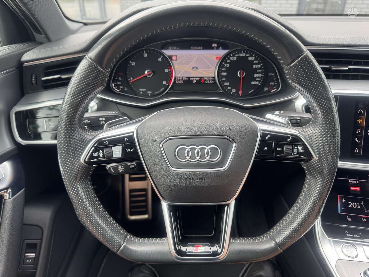 Audi A6, 2.0 l., Седан