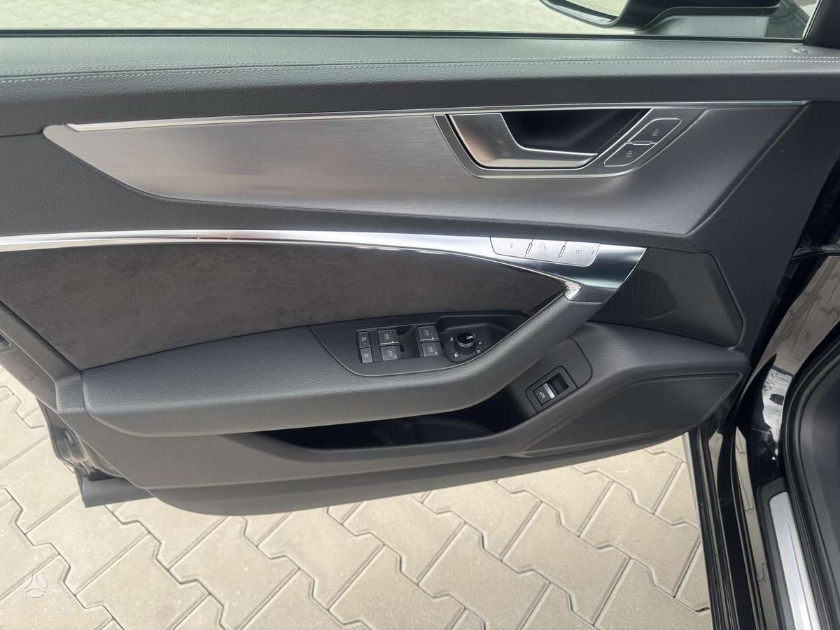 Audi A6, 2.0 l., Седан