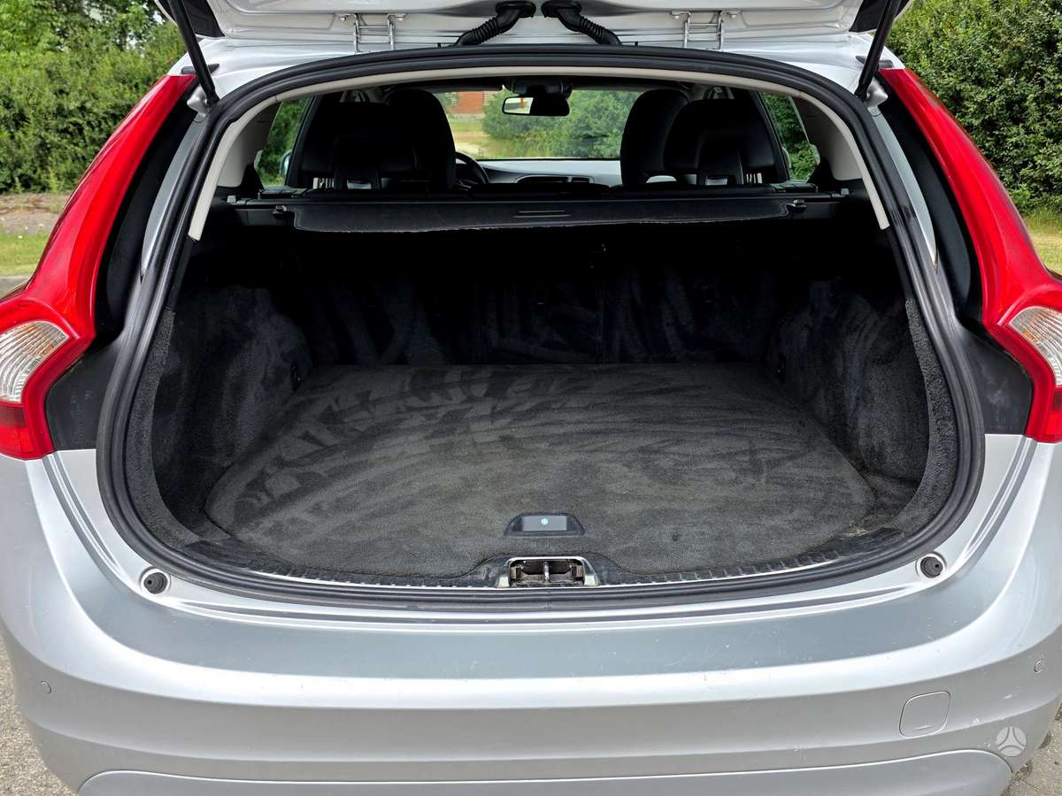 Volvo V60, 2.0 l., Универсал