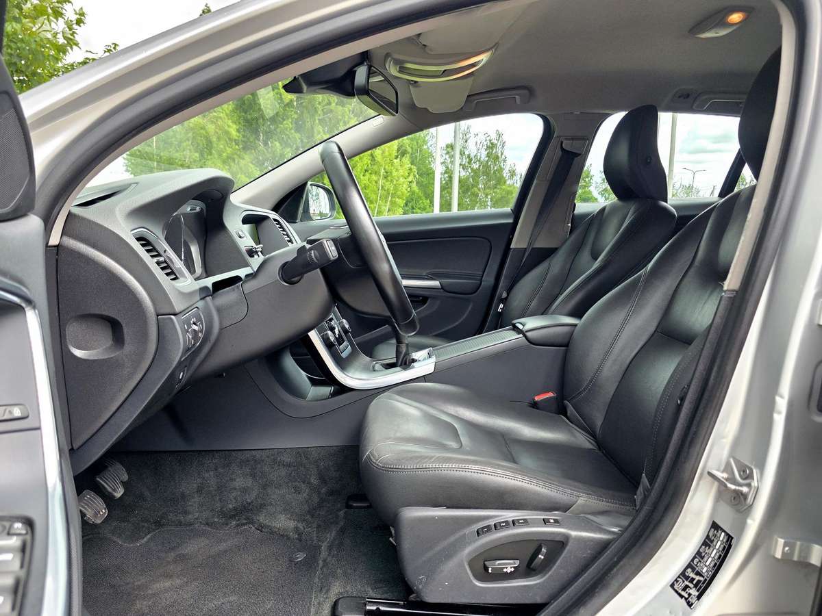 Volvo V60, 2.0 l., Универсал