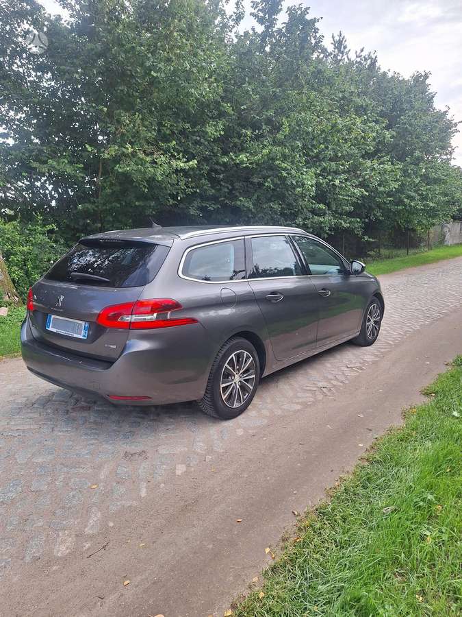 Peugeot 308, 1.2 l., Универсал
