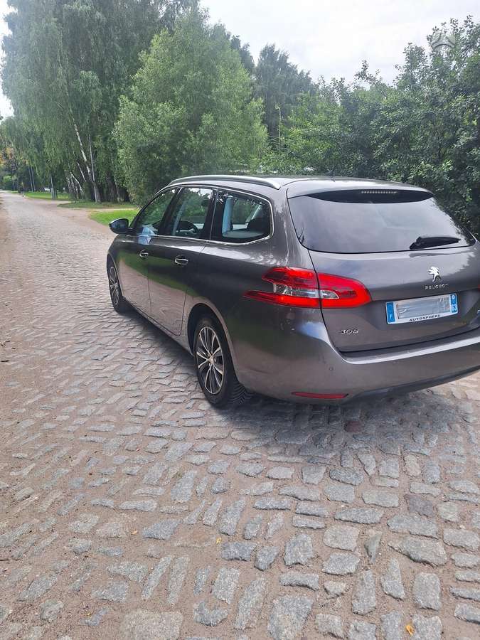 Peugeot 308, 1.2 l., Универсал