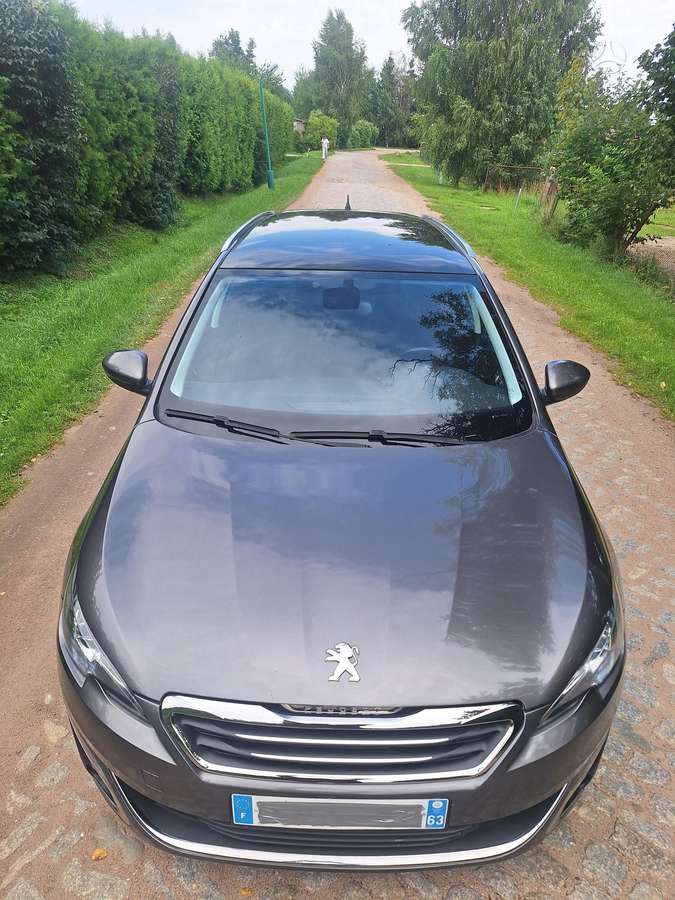 Peugeot 308, 1.2 l., Универсал