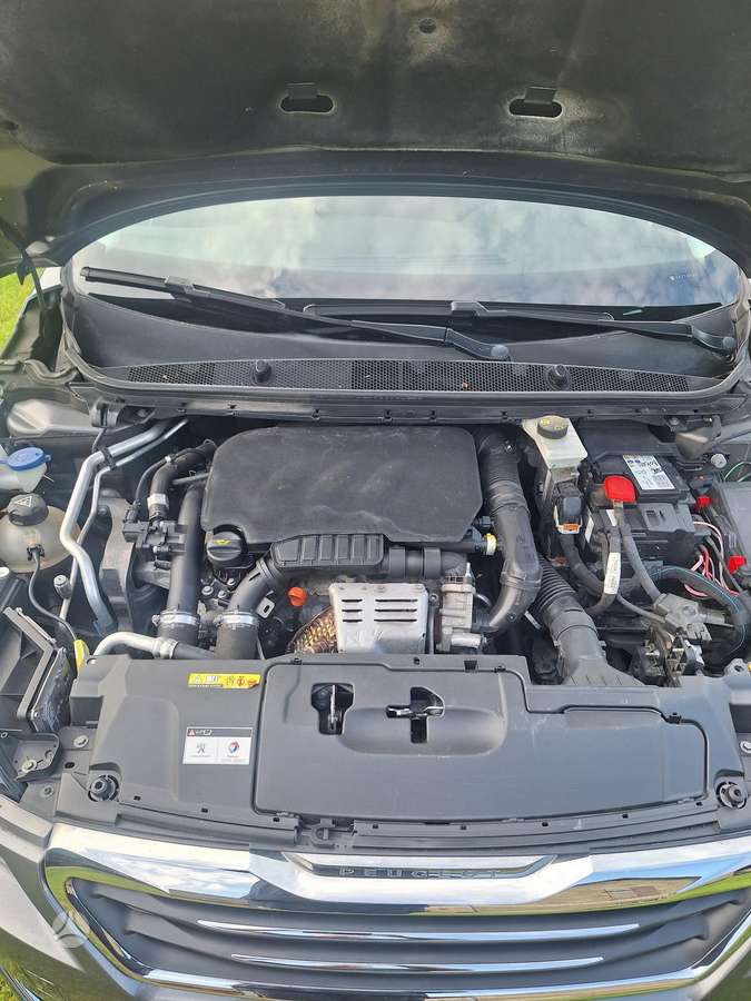 Peugeot 308, 1.2 l., Универсал