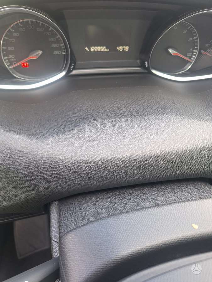 Peugeot 308, 1.2 l., Универсал