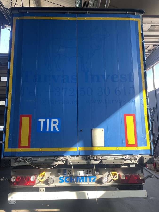 Schmitz SCS 24, užuolaidinės / tentinės