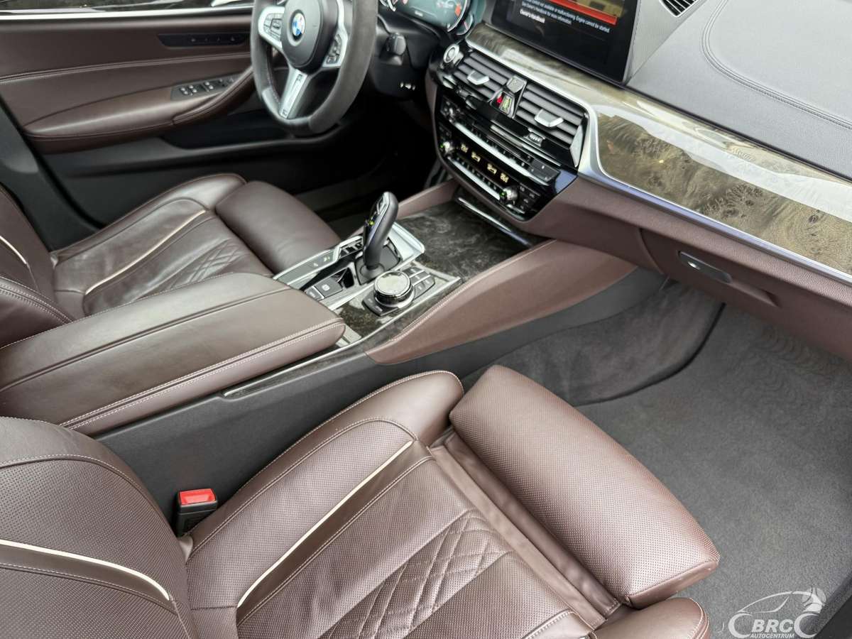 BMW M550, 4.4 l., Седан