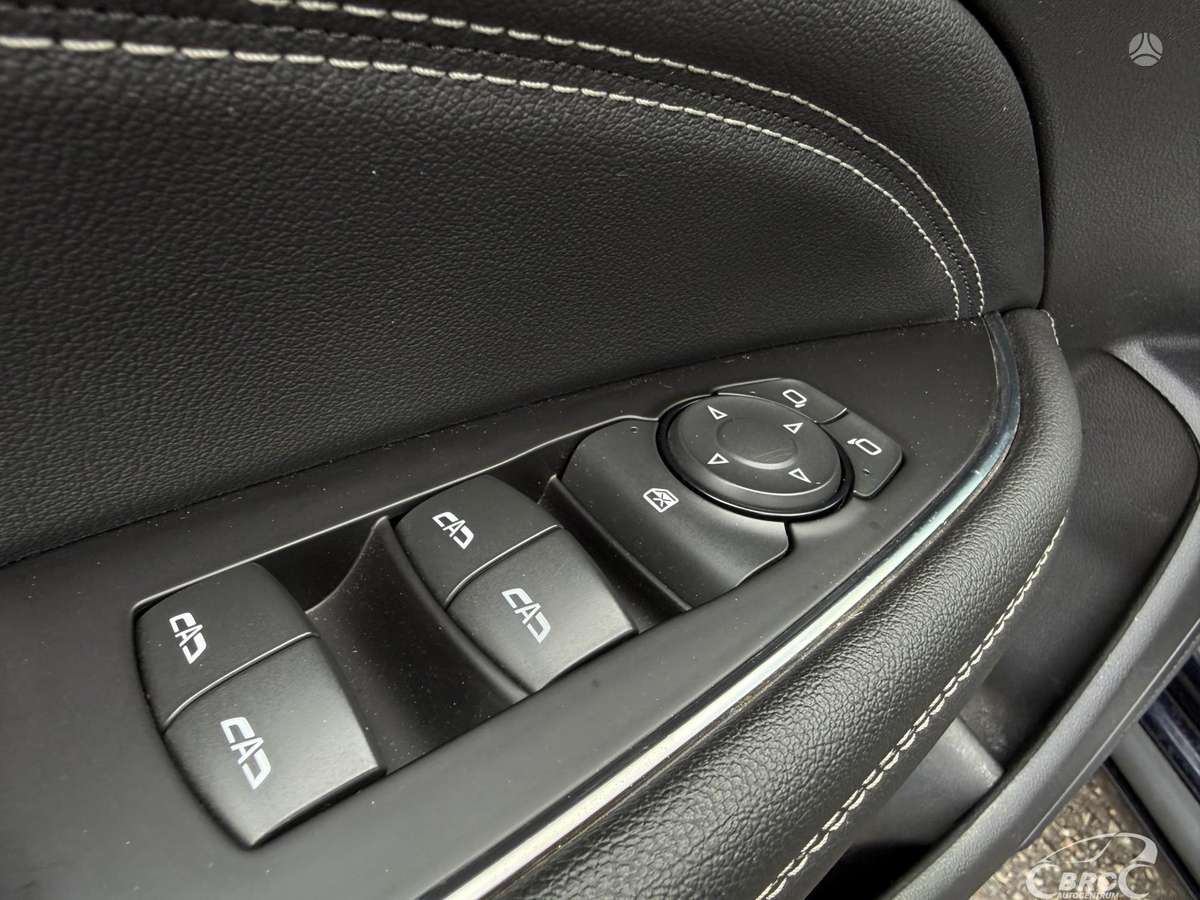 Opel Insignia, 2.0 l., Седан