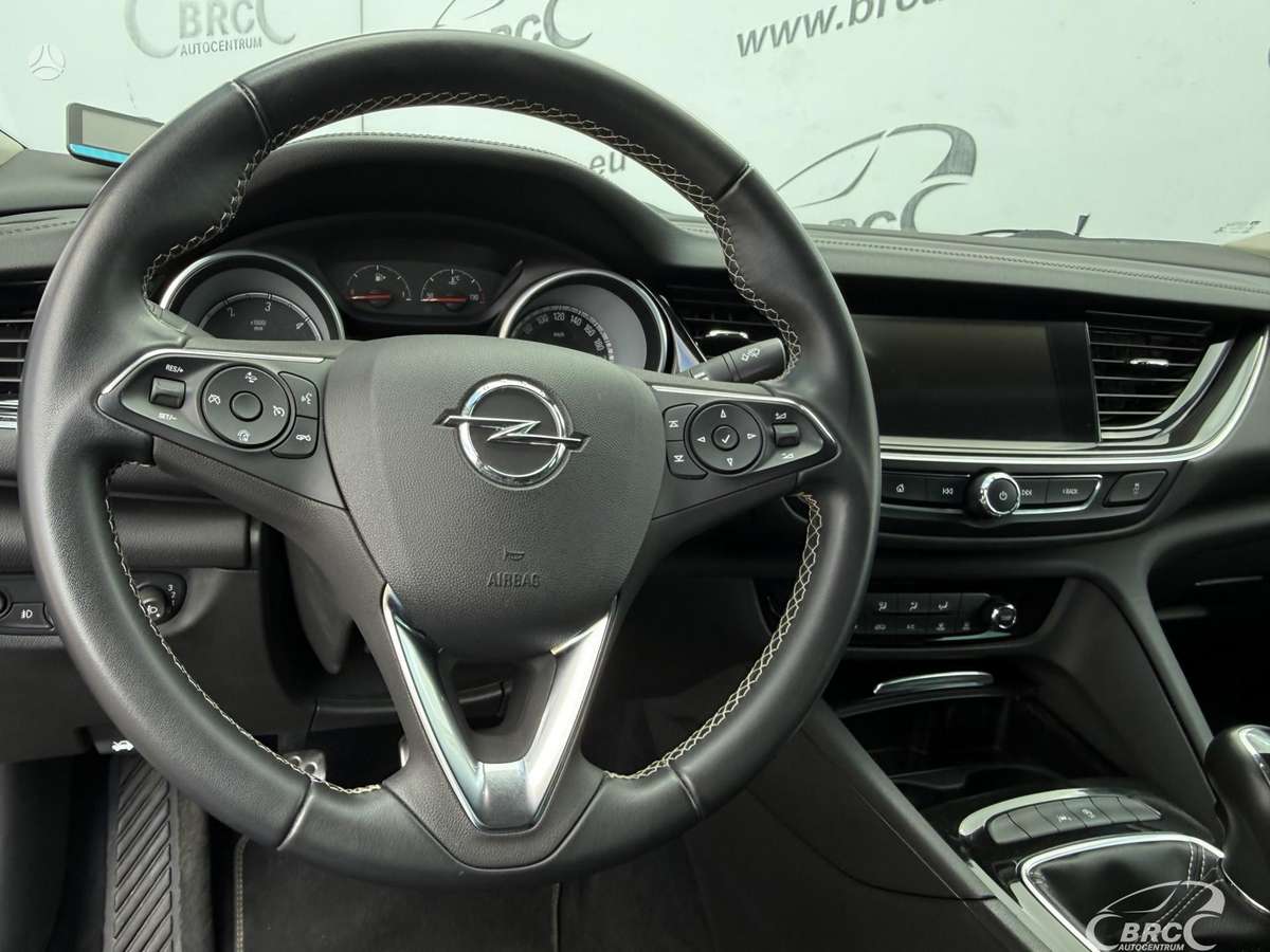 Opel Insignia, 2.0 l., Седан