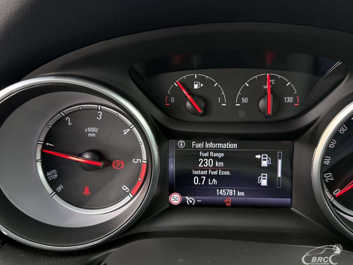 Opel Insignia, 2.0 l., Седан