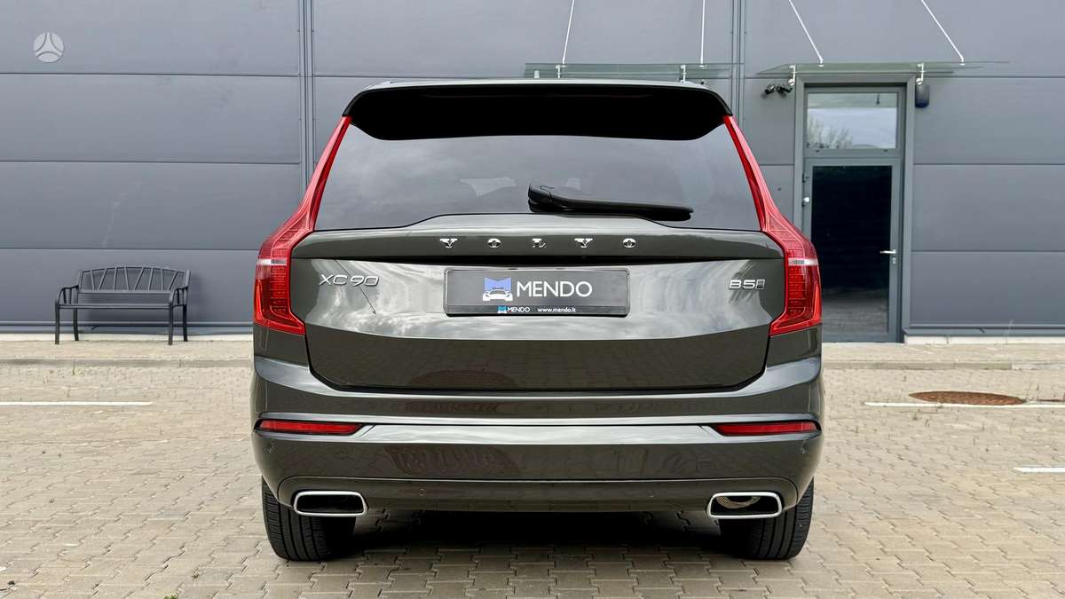 Volvo XC90 - 8