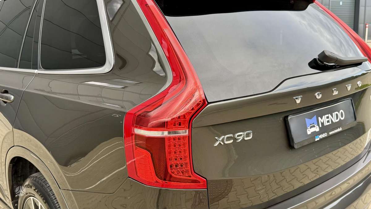Volvo XC90 - 11