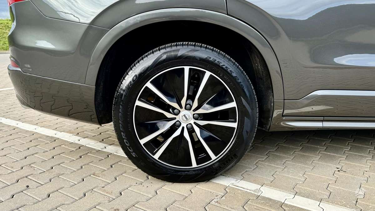 Volvo XC90 - 12