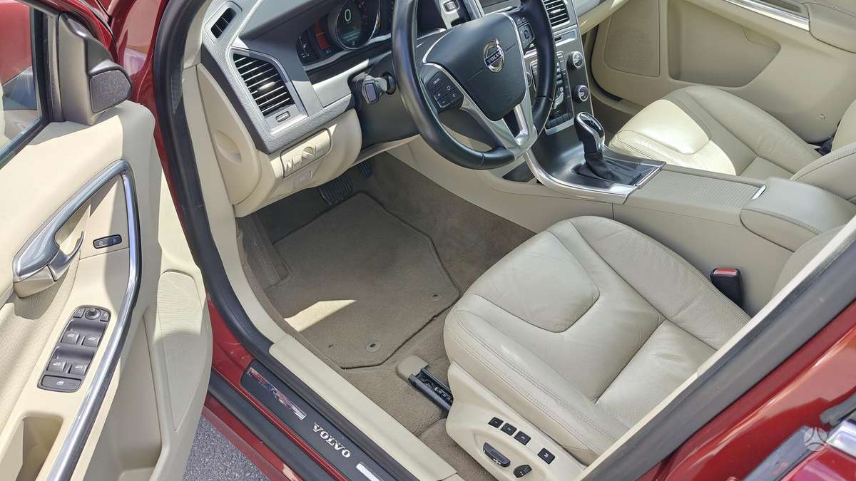 Volvo XC60 - 12