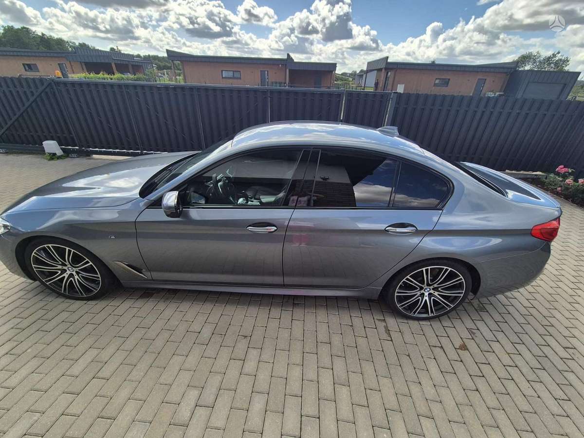 BMW M550, 4.4 l., Седан