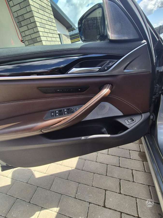 BMW M550, 4.4 l., Седан