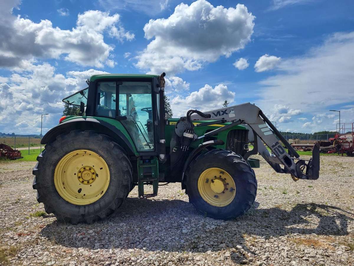 John Deere 6930, tractors