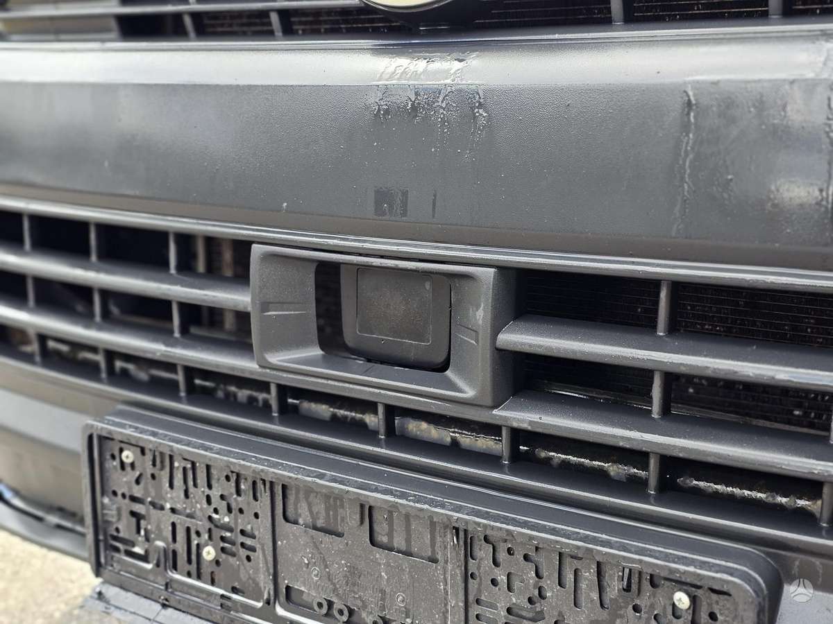Volkswagen Transporter - 9