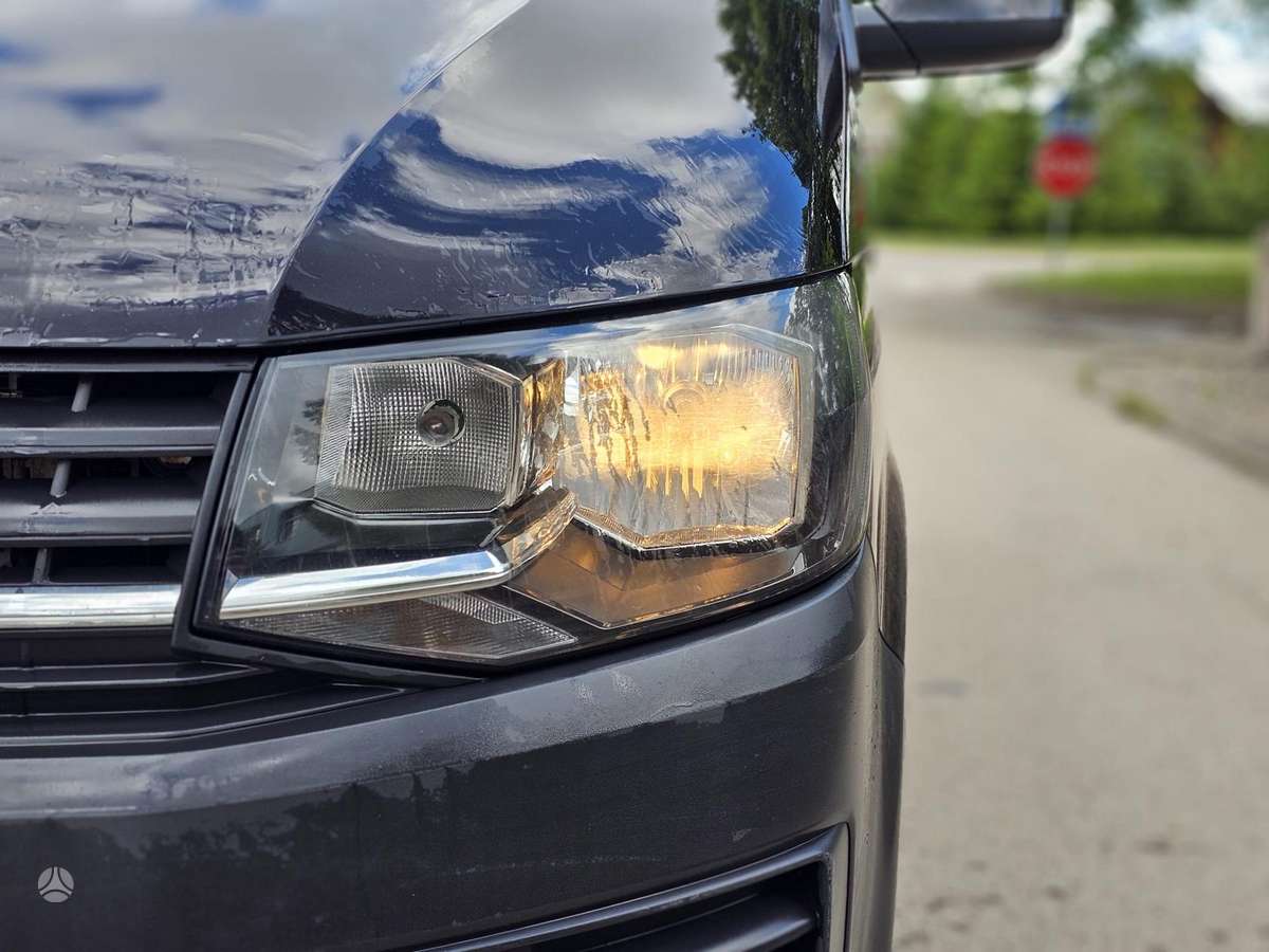 Volkswagen Transporter - 10