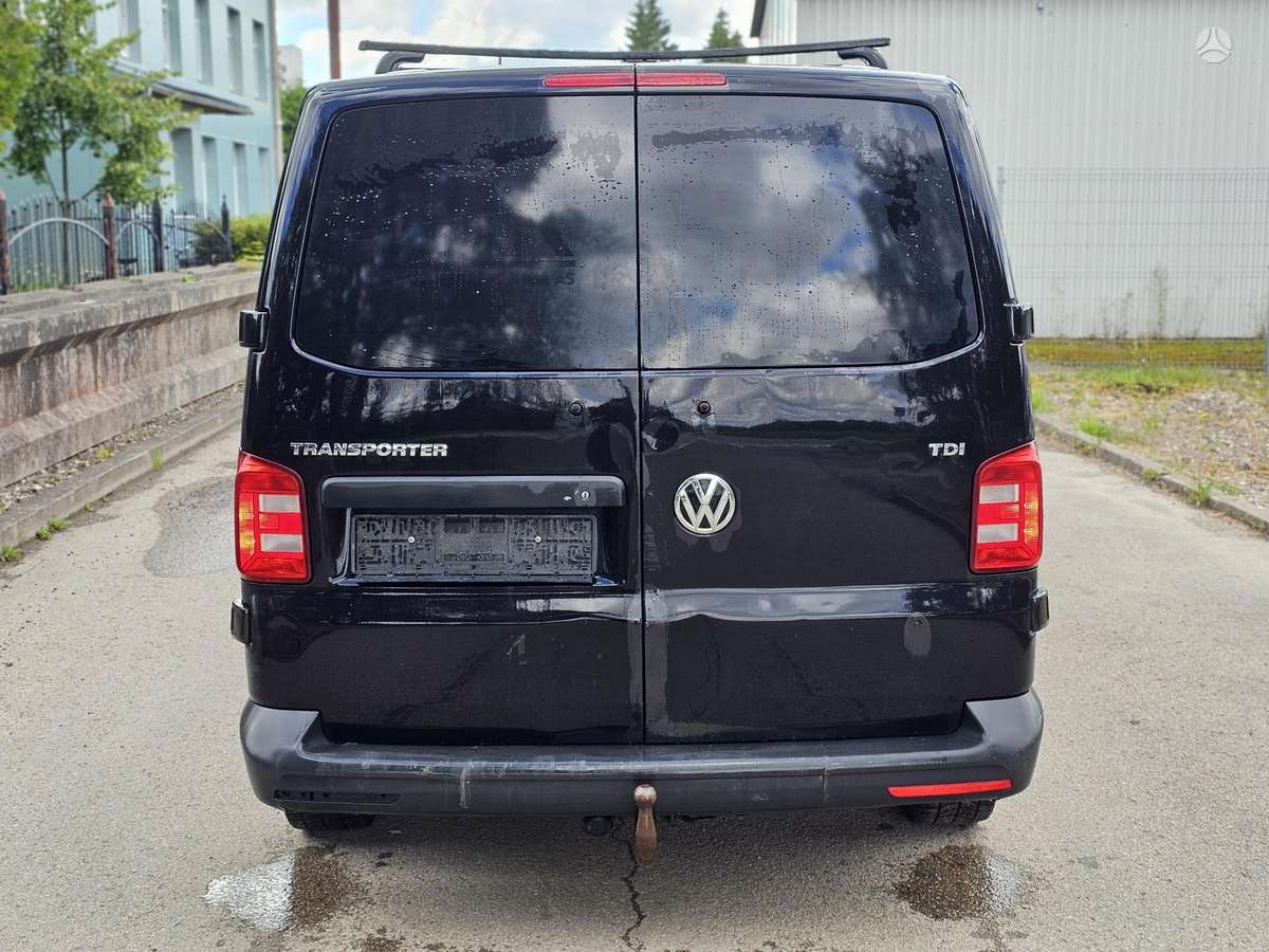 Volkswagen Transporter - 11
