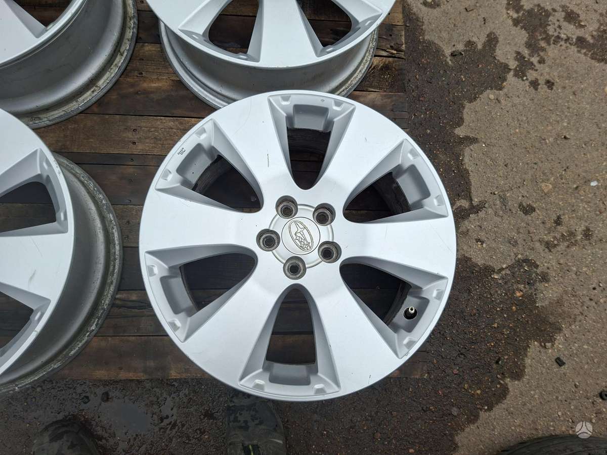 Subaru, lengvojo lydinio, R17