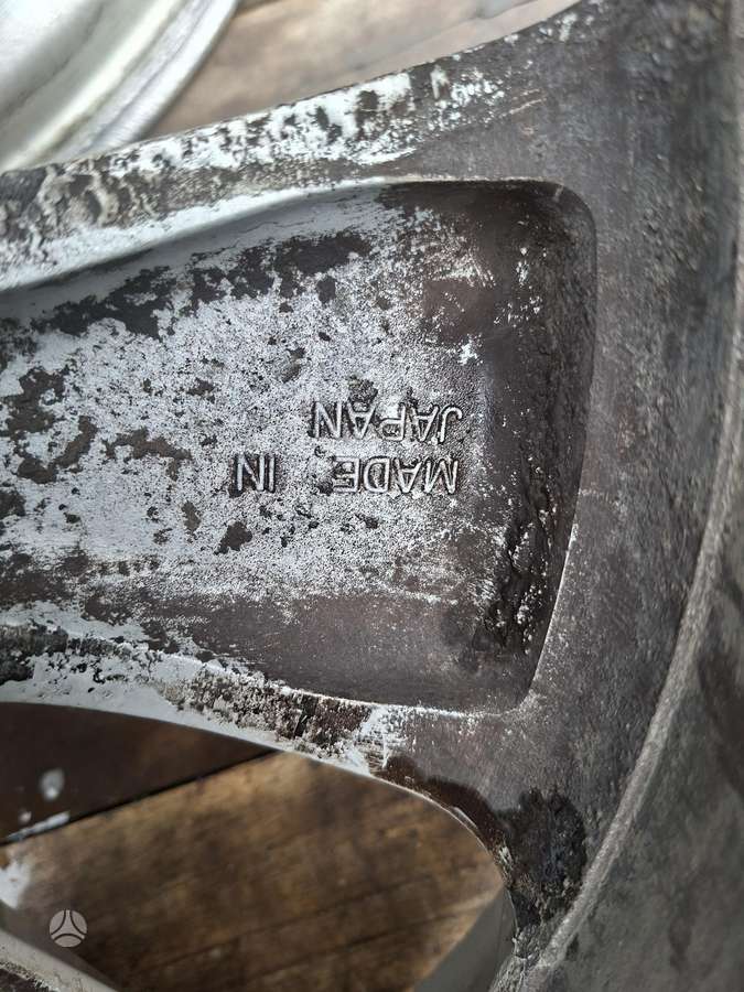 Subaru, lengvojo lydinio, R17
