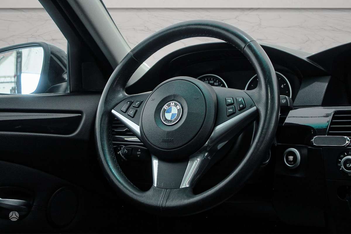 BMW 520, 2.0 l., wagon