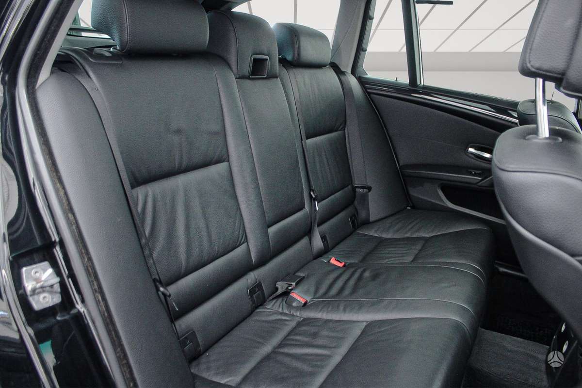 BMW 520, 2.0 l., wagon