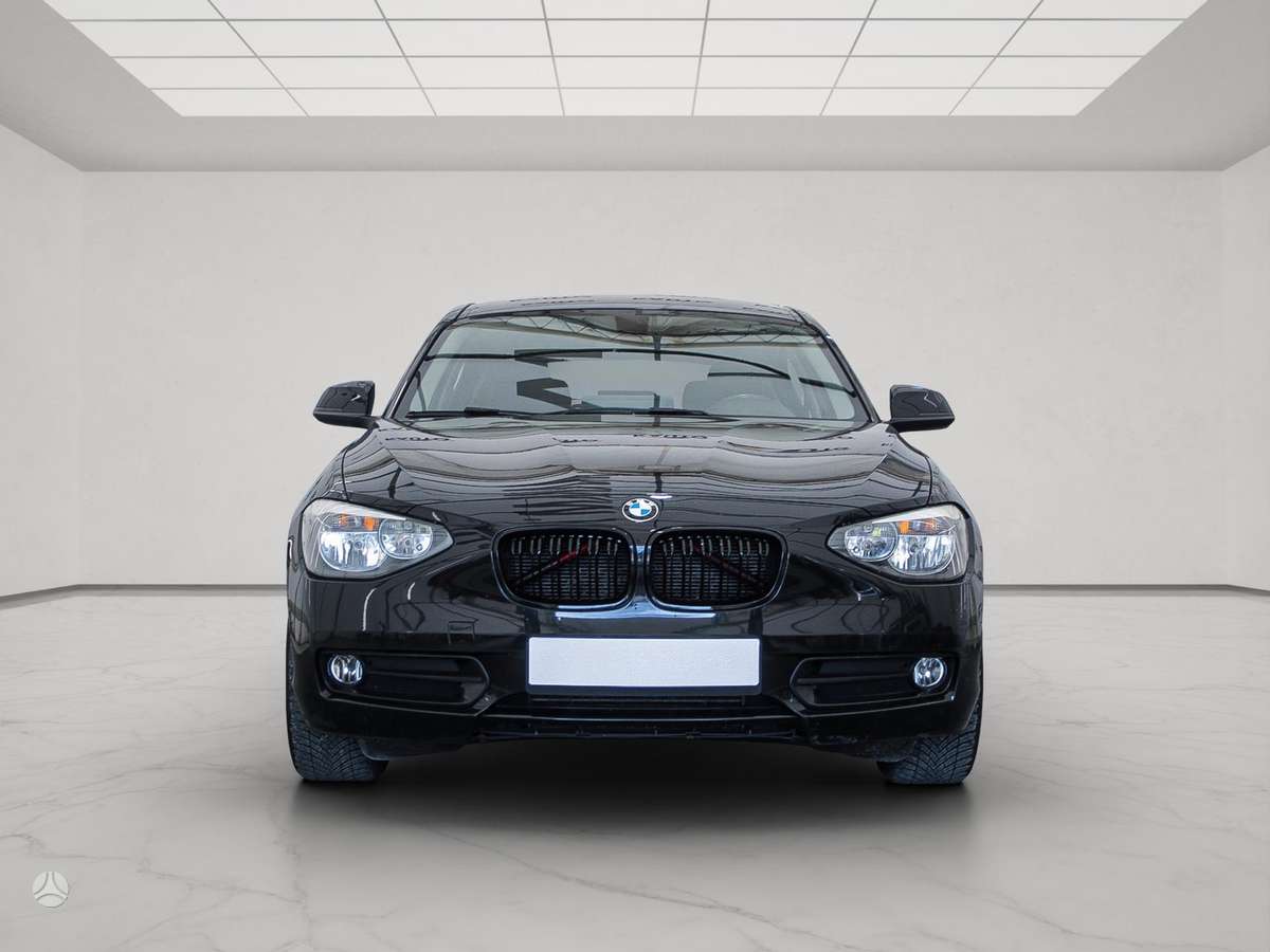 BMW 116, 2.0 l., hatchback