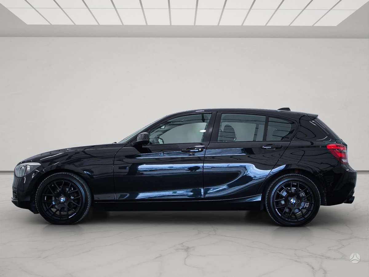 BMW 116, 2.0 l., hatchback