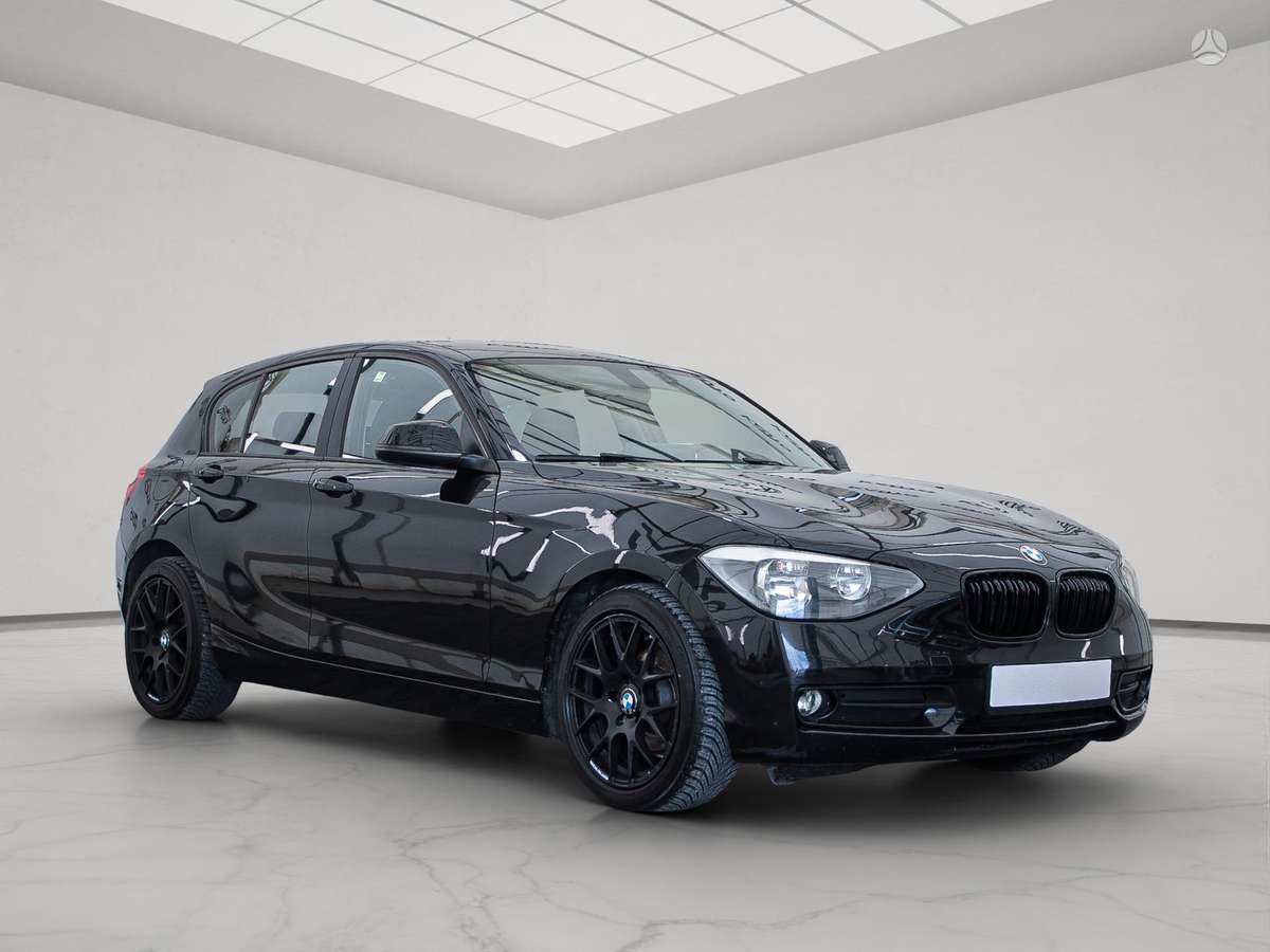 BMW 116, 2.0 l., hatchback